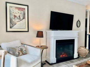 Designer Unit -Center of Town of Telluride, steps to Gondola and town park Telluride